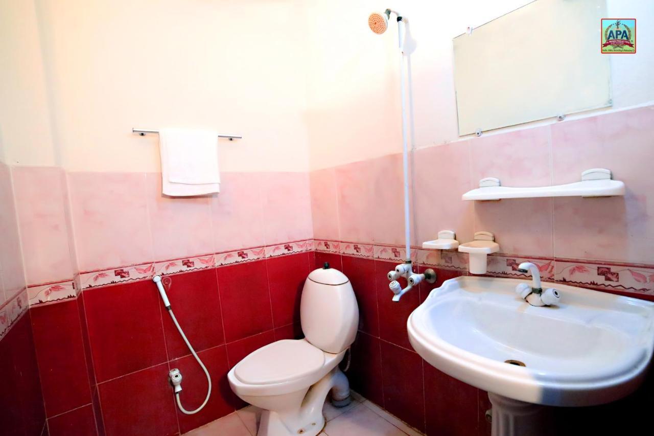 Royal Inn Guest House Lahaur Zewnętrze zdjęcie